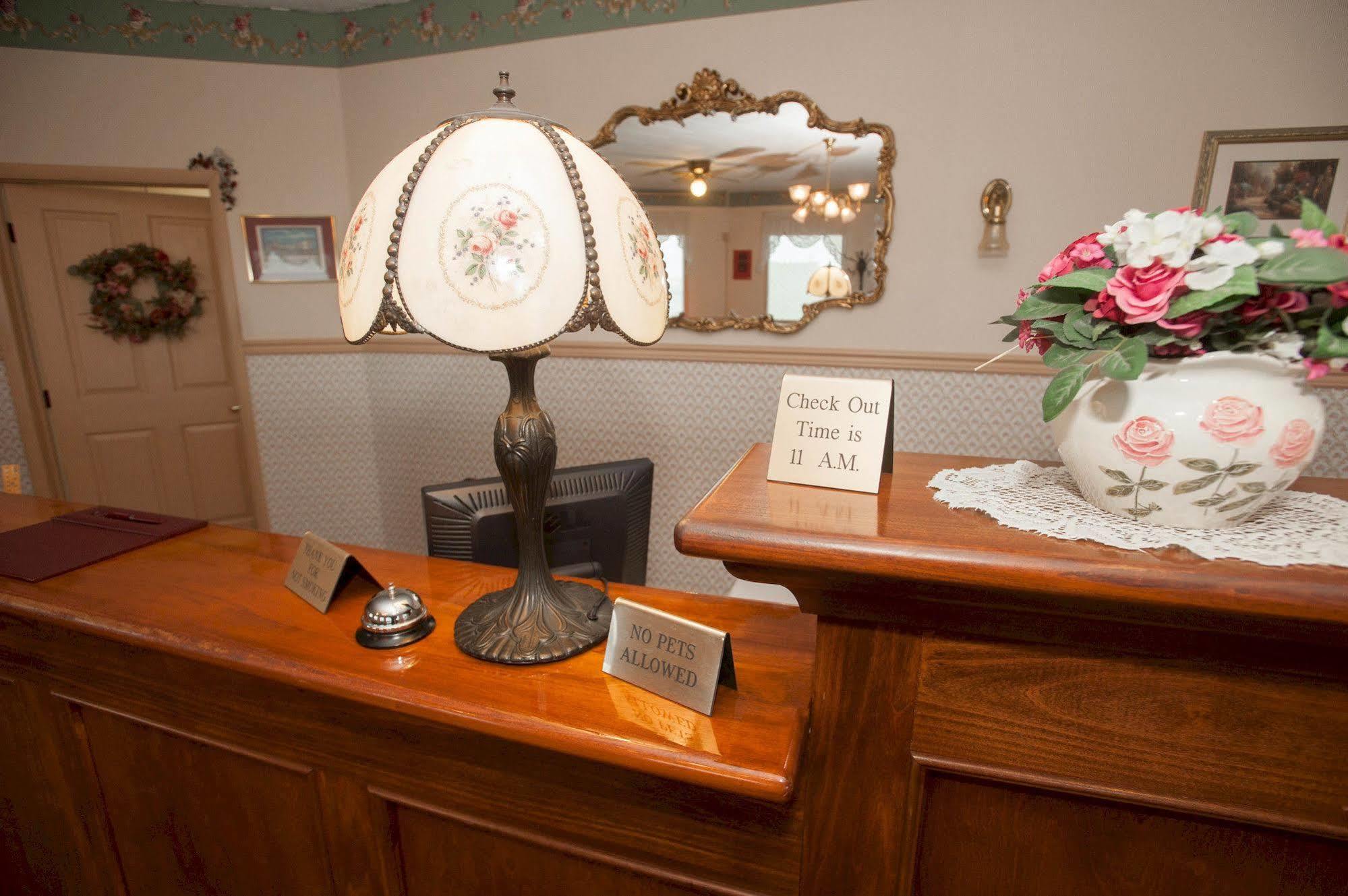Avondale By The Sea Hotel Cape May Bagian luar foto